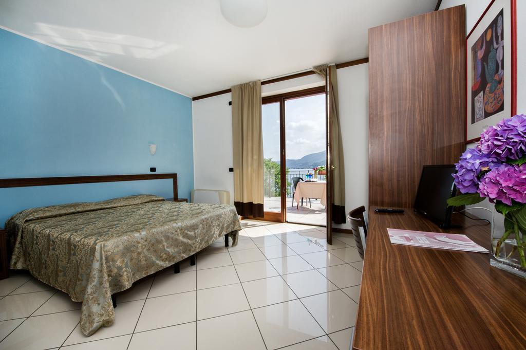 Hotel & Residence La Sibilla Cusiana Pettenasco Luaran gambar