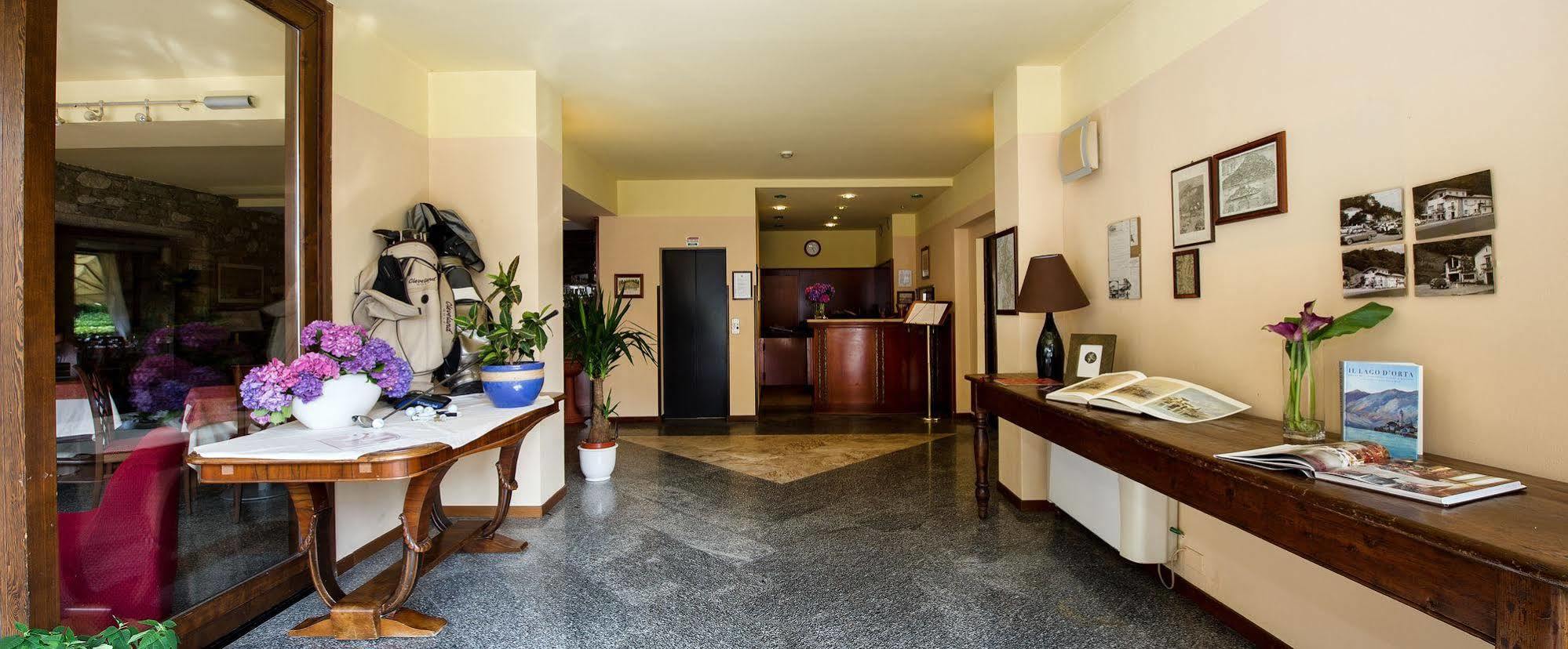 Hotel & Residence La Sibilla Cusiana Pettenasco Luaran gambar